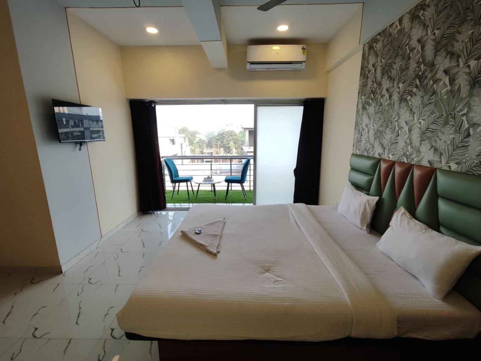New Balaji Residency By Glitz Hotels Ulhasnagar Ngoại thất bức ảnh